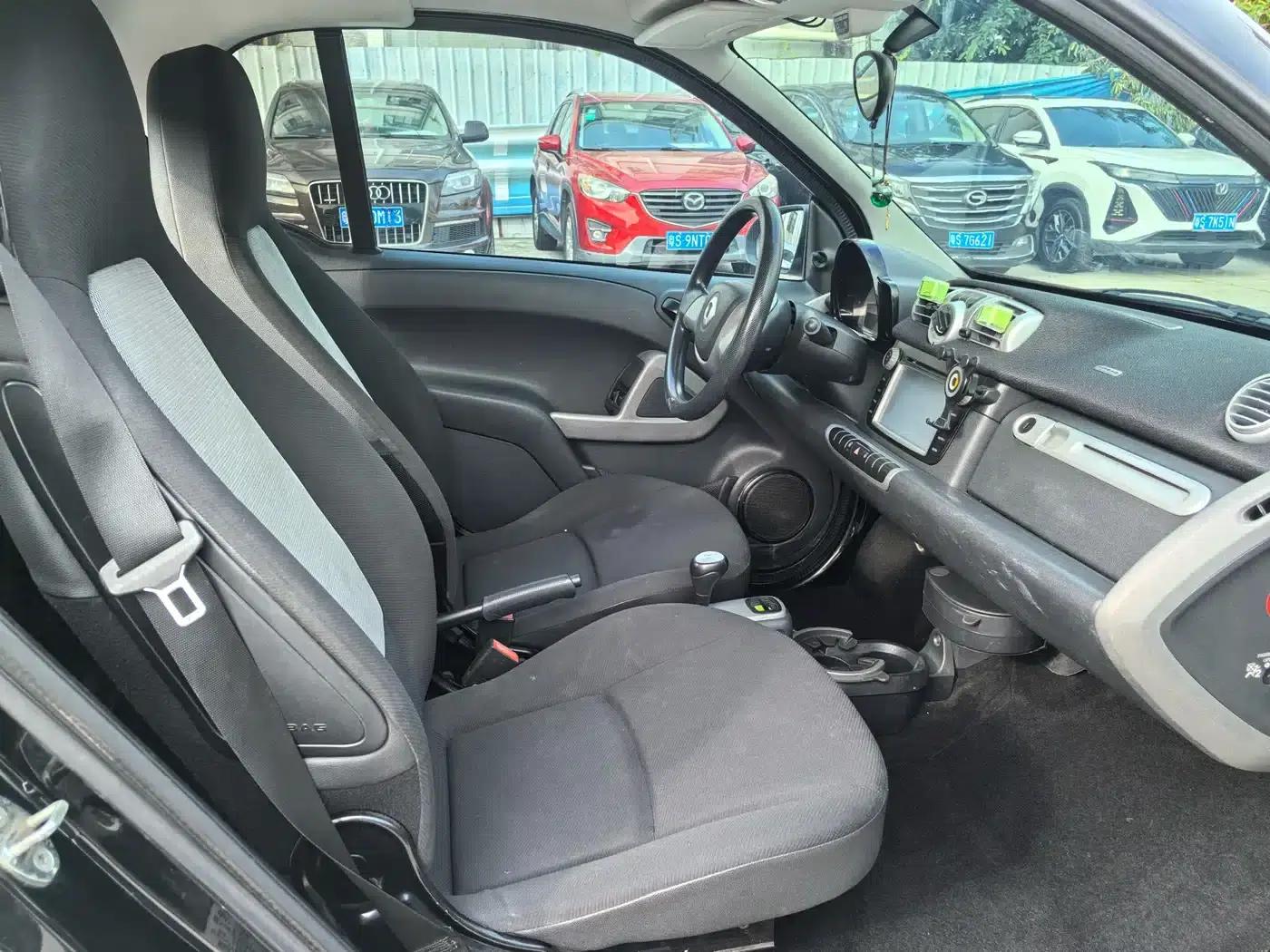 2012 Smart Fortwo 1.0 MHD Hardtop Standard Edition — миниатюра 8