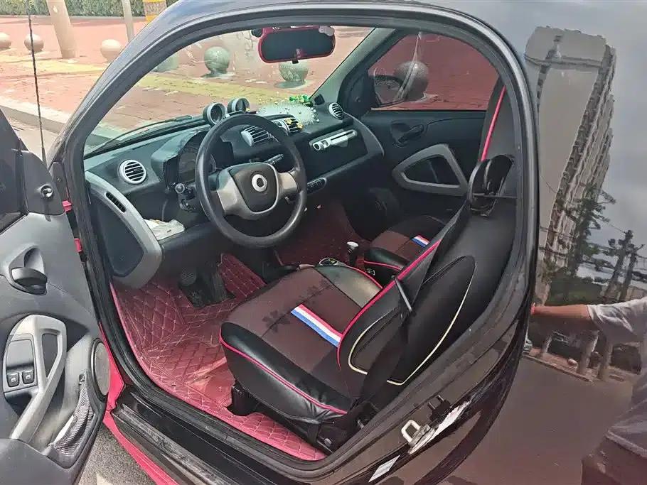 2012 Smart Fortwo 1.0 MHD Hardtop Comfort Edition — миниатюра 11