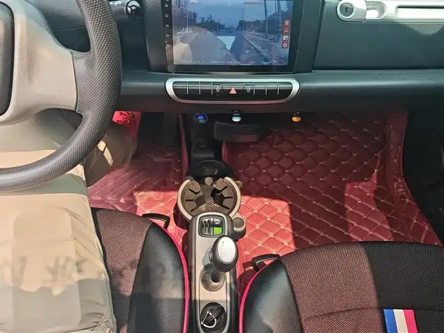 2012 Smart Fortwo 1.0 MHD Hardtop Comfort Edition — миниатюра 16