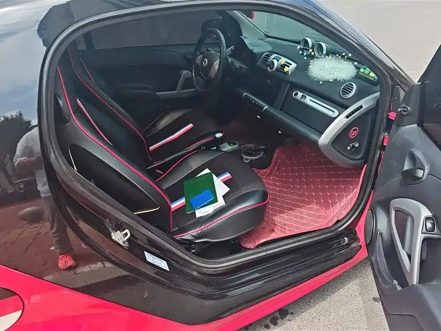2012 Smart Fortwo 1.0 MHD Hardtop Comfort Edition — миниатюра 8