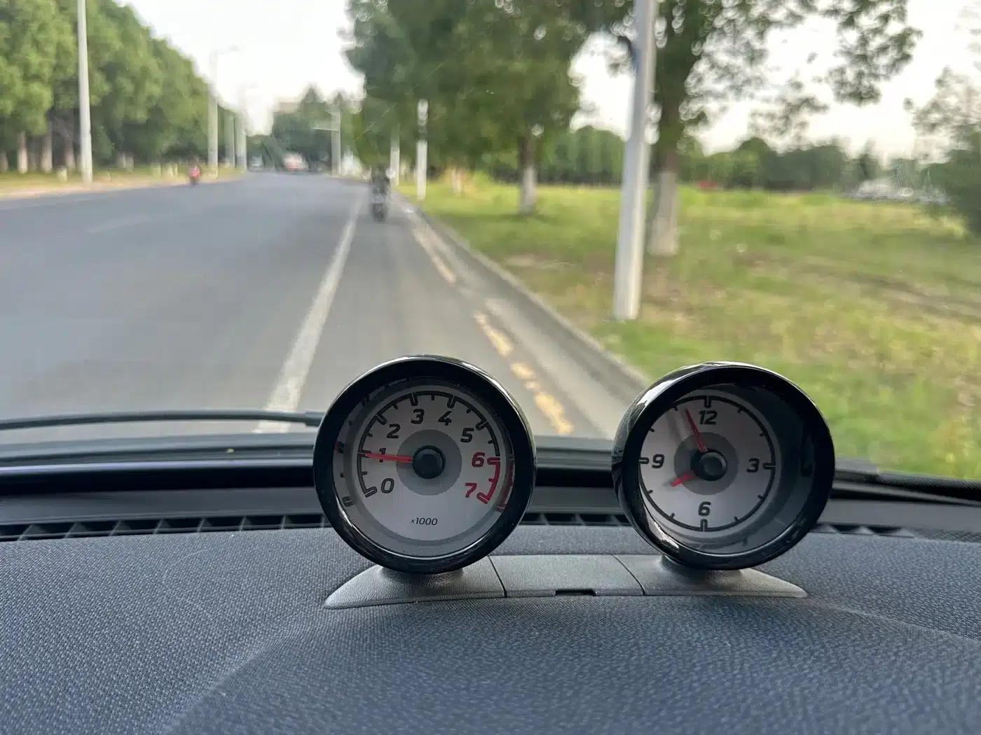 2011 Smart Fortwo 1.0T Hardtop Passion Edition — миниатюра 14