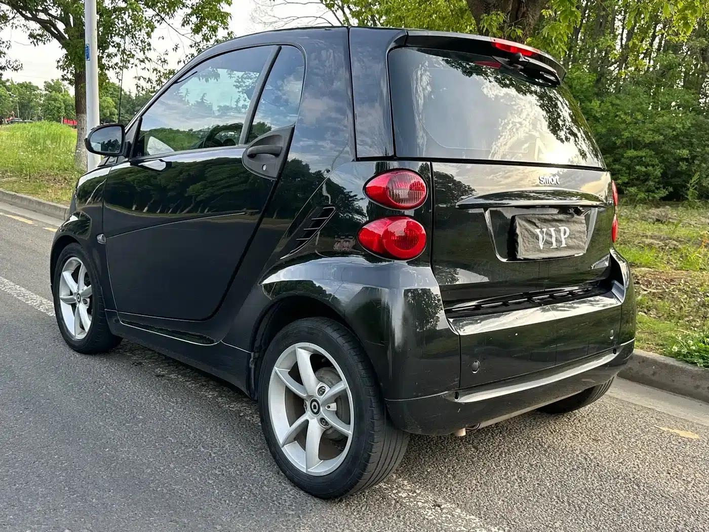 2011 Smart Fortwo 1.0T Hardtop Passion Edition — миниатюра 5