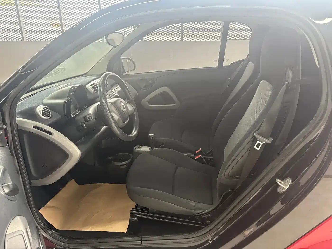 2011 Smart Fortwo 1.0 MHD Hardtop Standard Edition — миниатюра 13