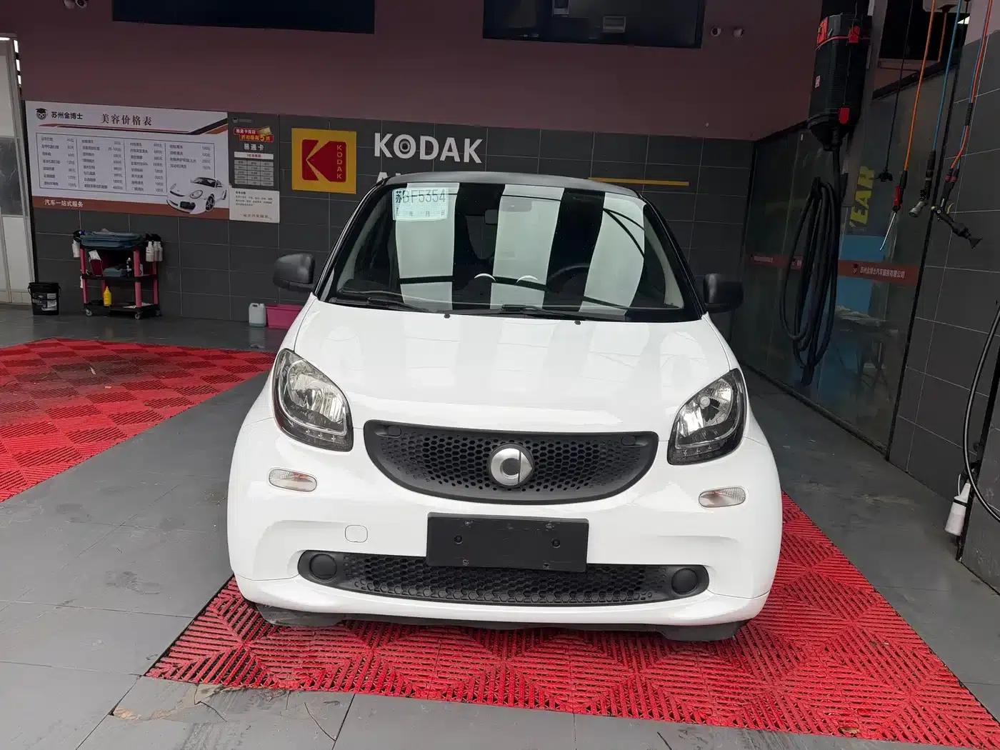 2015 Smart Fortwo 1.0L 52kW Hardtop Dynamic Edition — миниатюра 1
