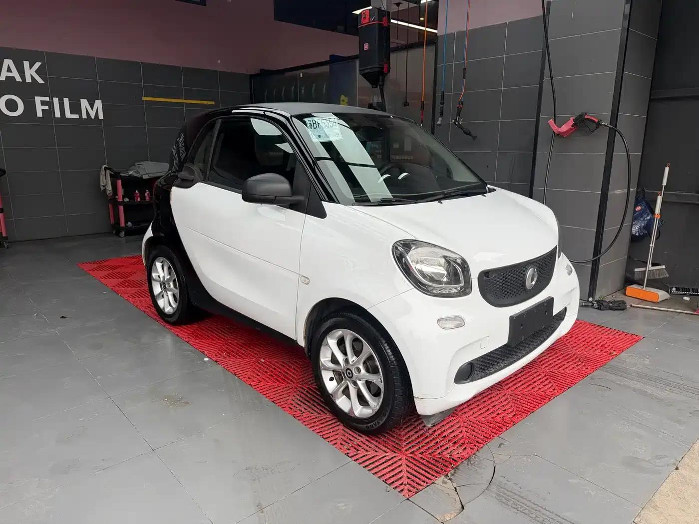 2015 Smart Fortwo 1.0L 52kW Hardtop Dynamic Edition — миниатюра 3
