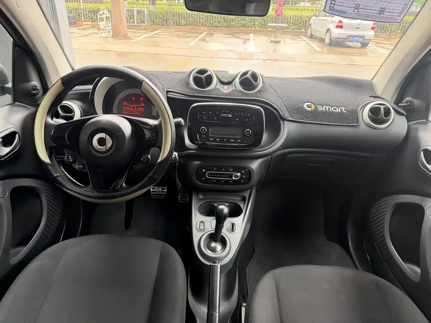 2015 Smart Fortwo 1.0L 52kW Hardtop Dynamic Edition — миниатюра 7