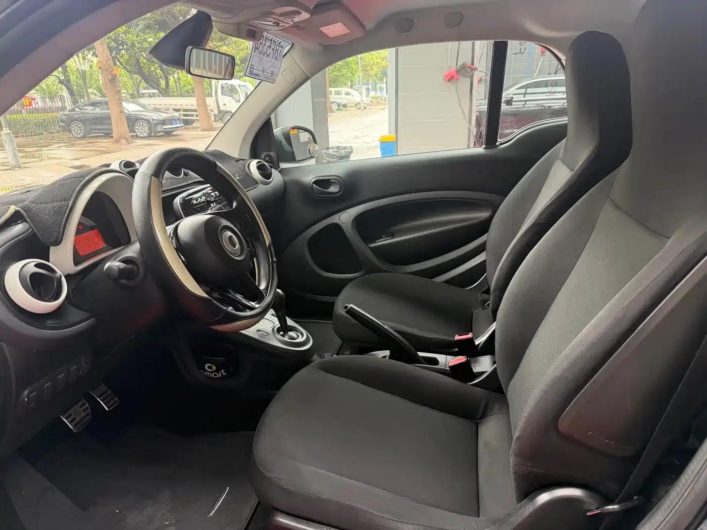 2015 Smart Fortwo 1.0L 52kW Hardtop Dynamic Edition — миниатюра 9