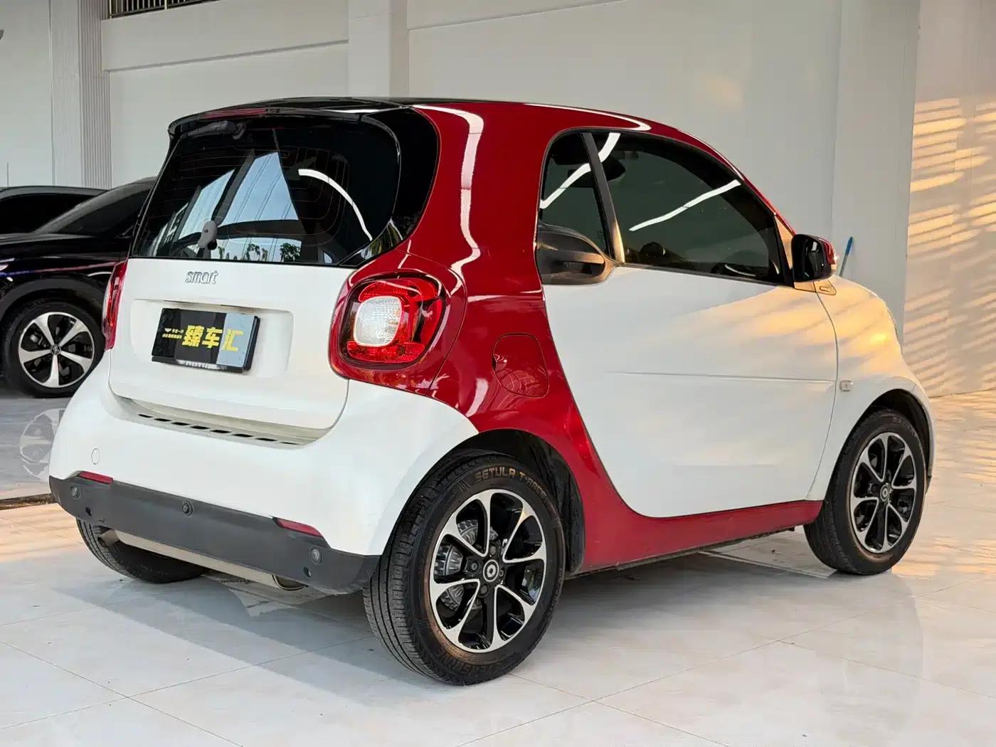 2017 Smart Fortwo 1.0L 52kW Hardtop Beloved Special Edition — миниатюра 6