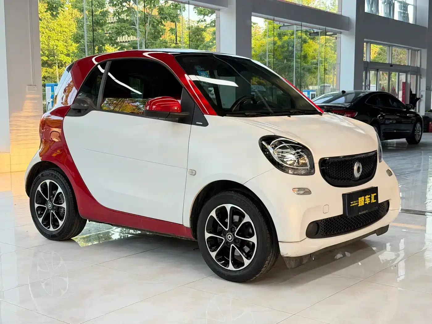 2017 Smart Fortwo 1.0L 52kW Hardtop Beloved Special Edition — миниатюра 7
