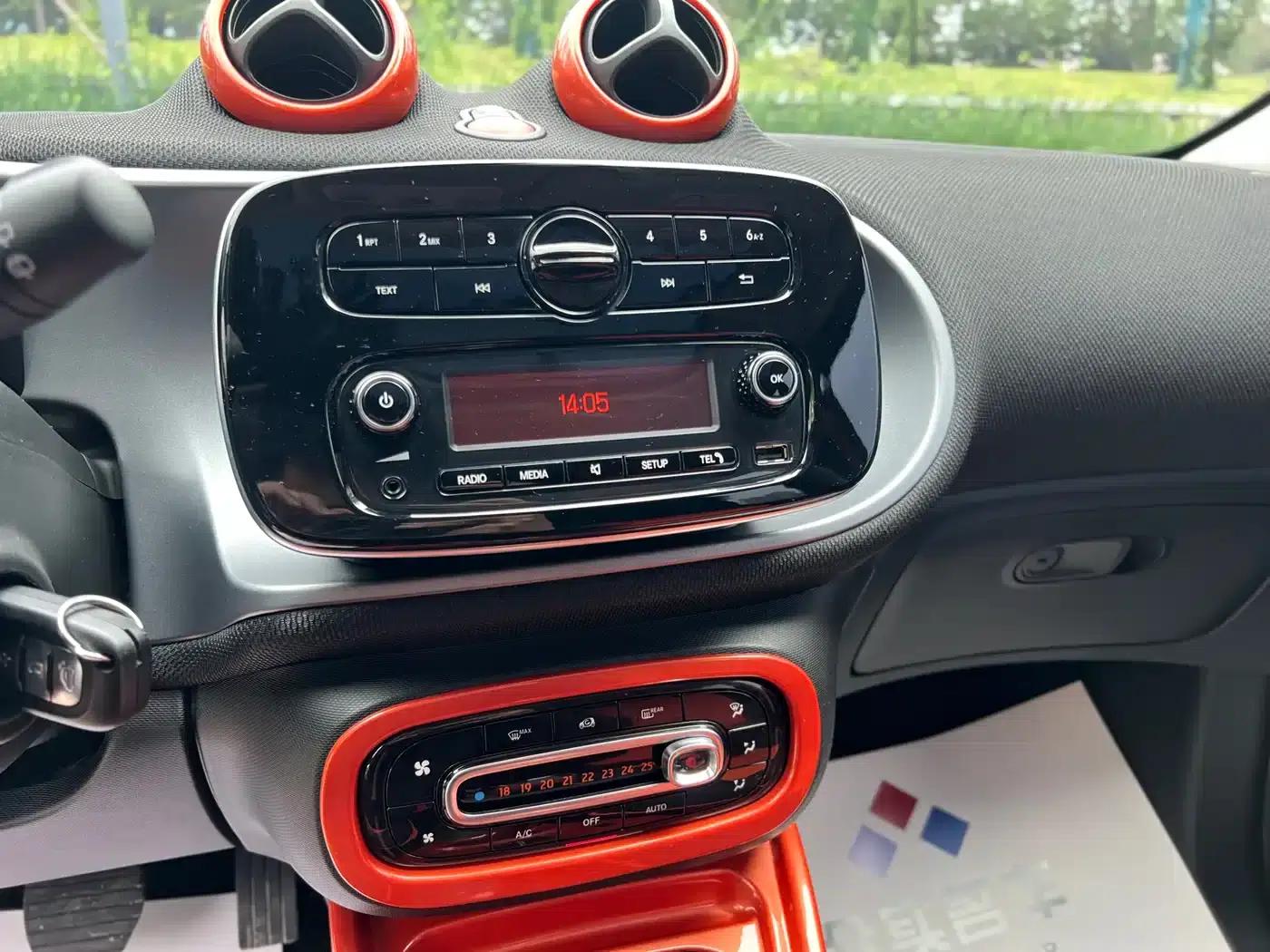2018 Smart Forfour 1.0L 52kW Passion Edition — миниатюра 14