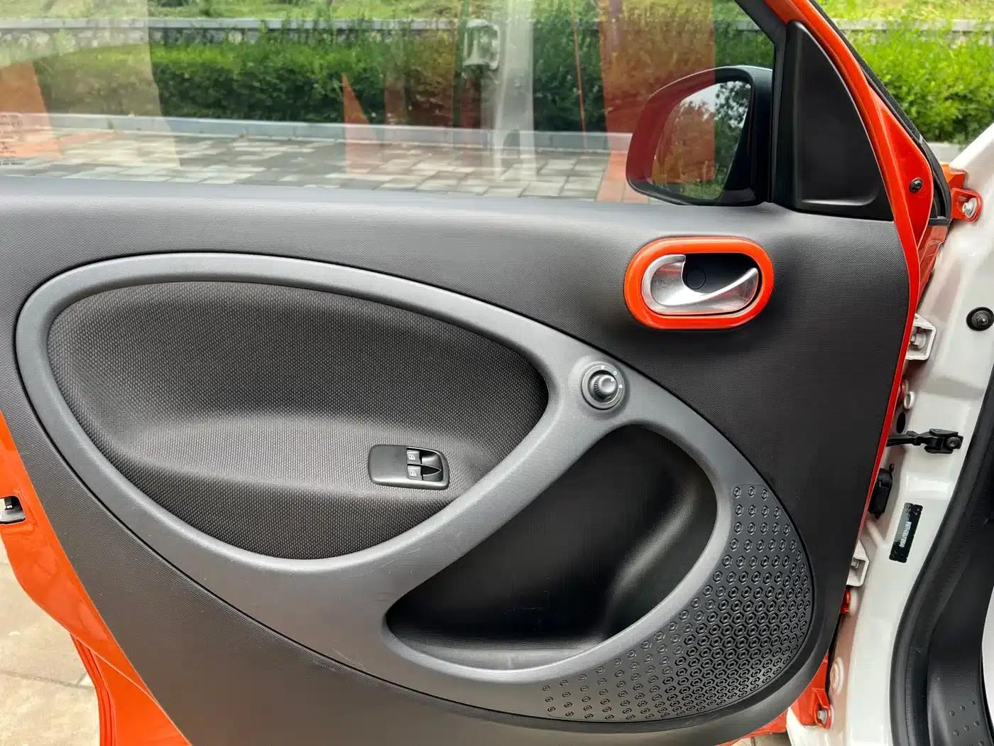 2018 Smart Forfour 1.0L 52kW Passion Edition — миниатюра 10