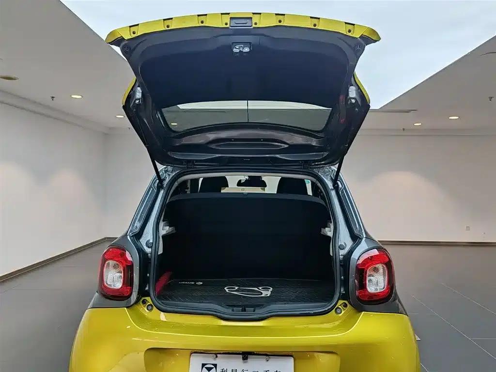 2018 Smart Forfour 1.0L 52kW Passion Edition — миниатюра 13