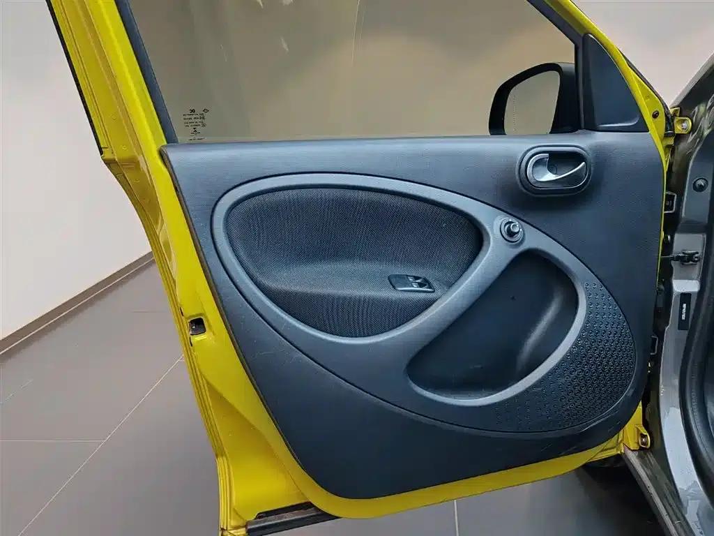 2018 Smart Forfour 1.0L 52kW Passion Edition — миниатюра 16
