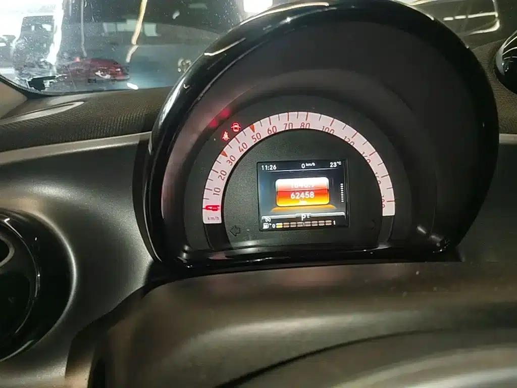 2016 Smart Forfour 1.0L 52kW Passion Edition — миниатюра 12
