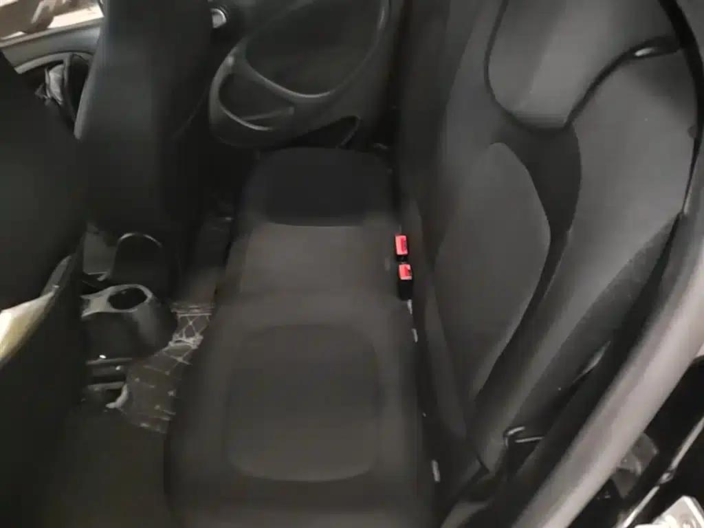 2016 Smart Forfour 1.0L 52kW Passion Edition — миниатюра 17