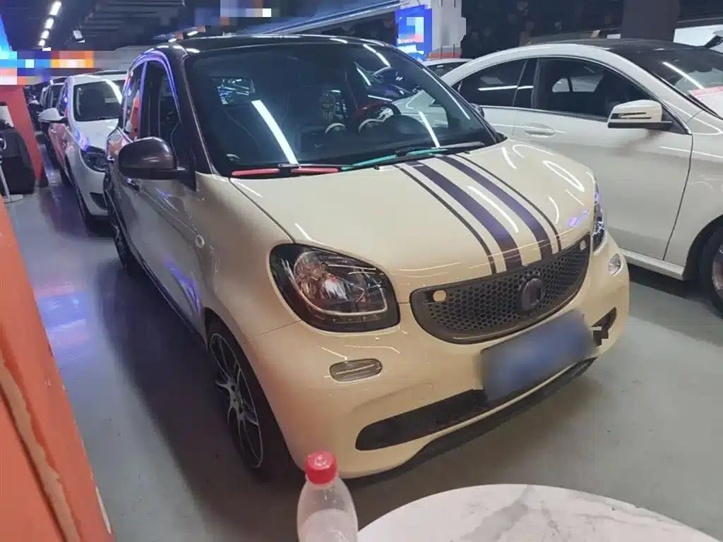 2016 Smart Forfour 1.0L 52kW Passion Edition — миниатюра 4