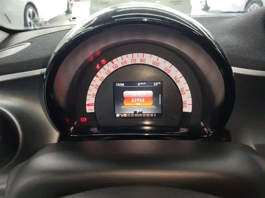 2018 Smart Forfour 1.0L 52kW Passion Edition — миниатюра 11