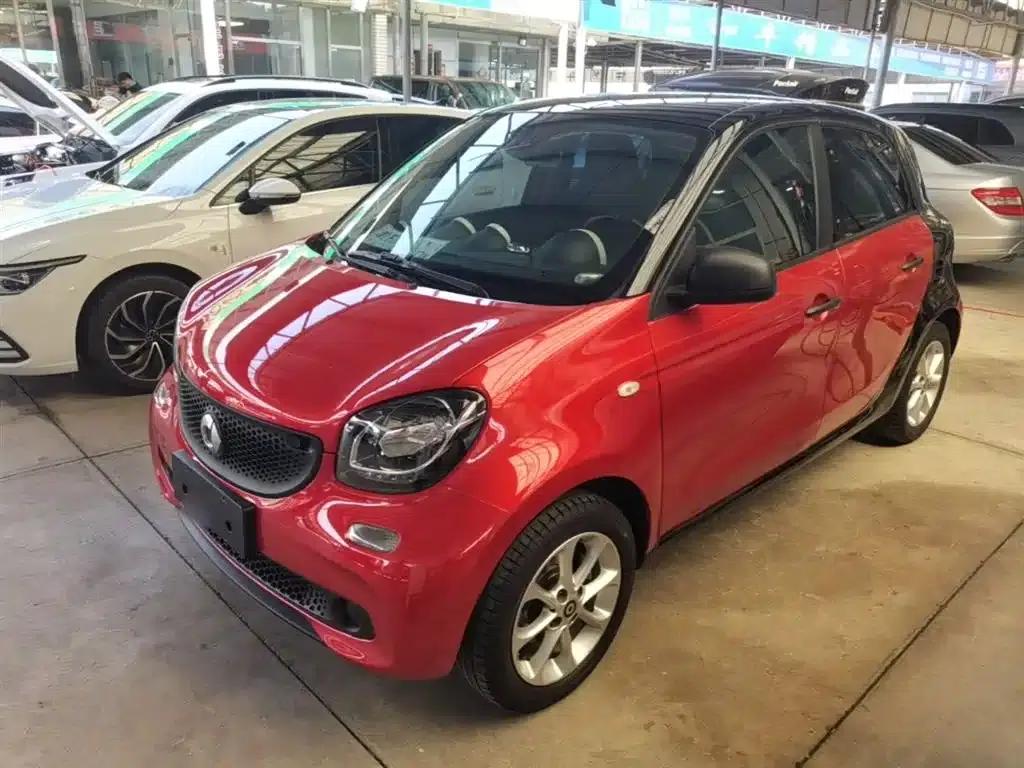 2016 Smart Forfour 1.0L 52kW Dynamic Edition — миниатюра 1