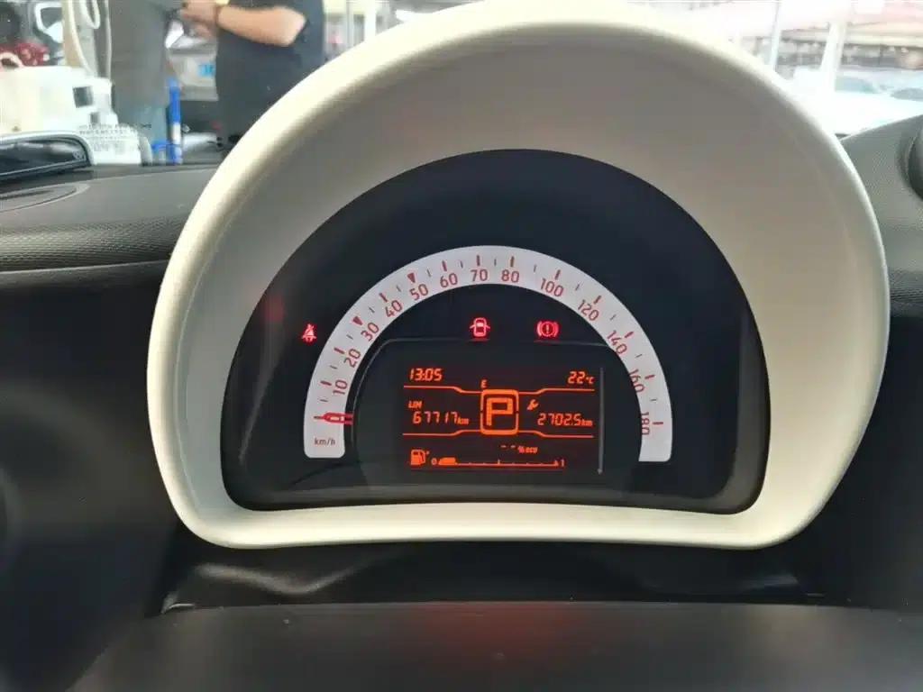 2016 Smart Forfour 1.0L 52kW Dynamic Edition — миниатюра 12