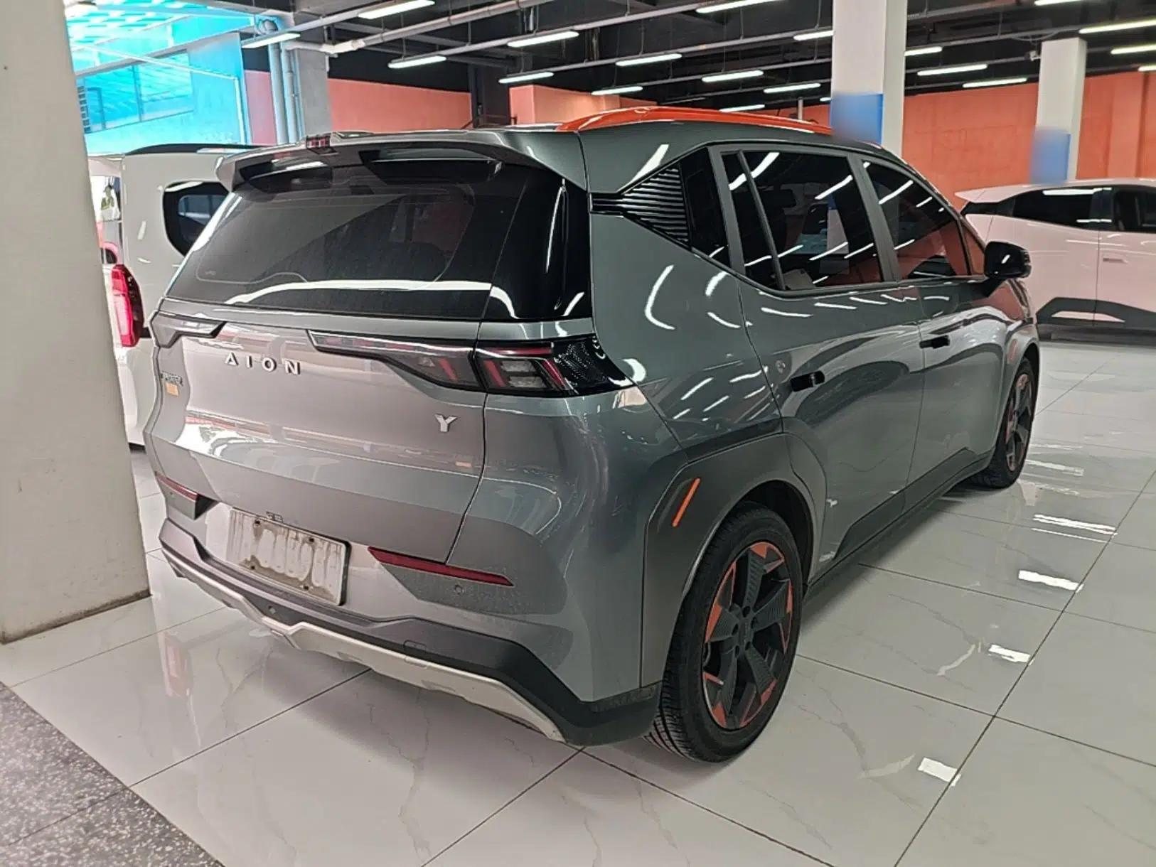 AION Y 2021 70 Intelligent Dynamic Edition — миниатюра 4