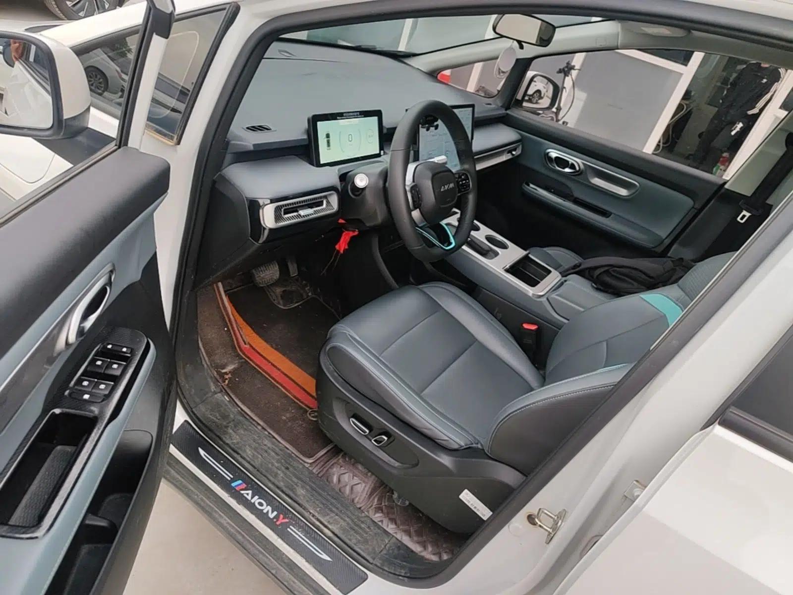 AION Y 2023 Plus 510 Smart Edition — миниатюра 18