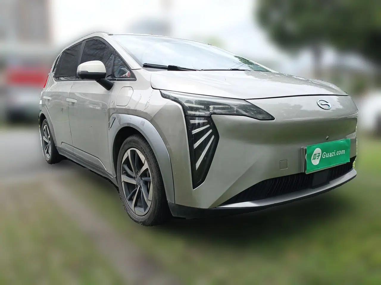 AION Y 2023 Plus 510 Smart Edition — миниатюра 3