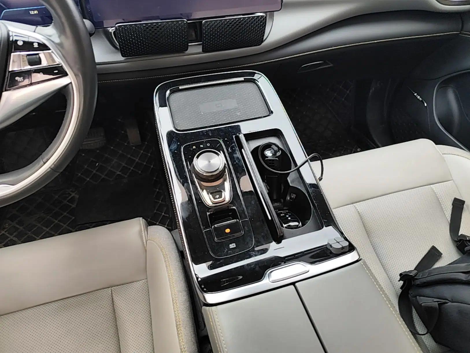 AION V 2021 Plus 80 Pilot Intelligent Driving Edition Ternary Lithium — миниатюра 17