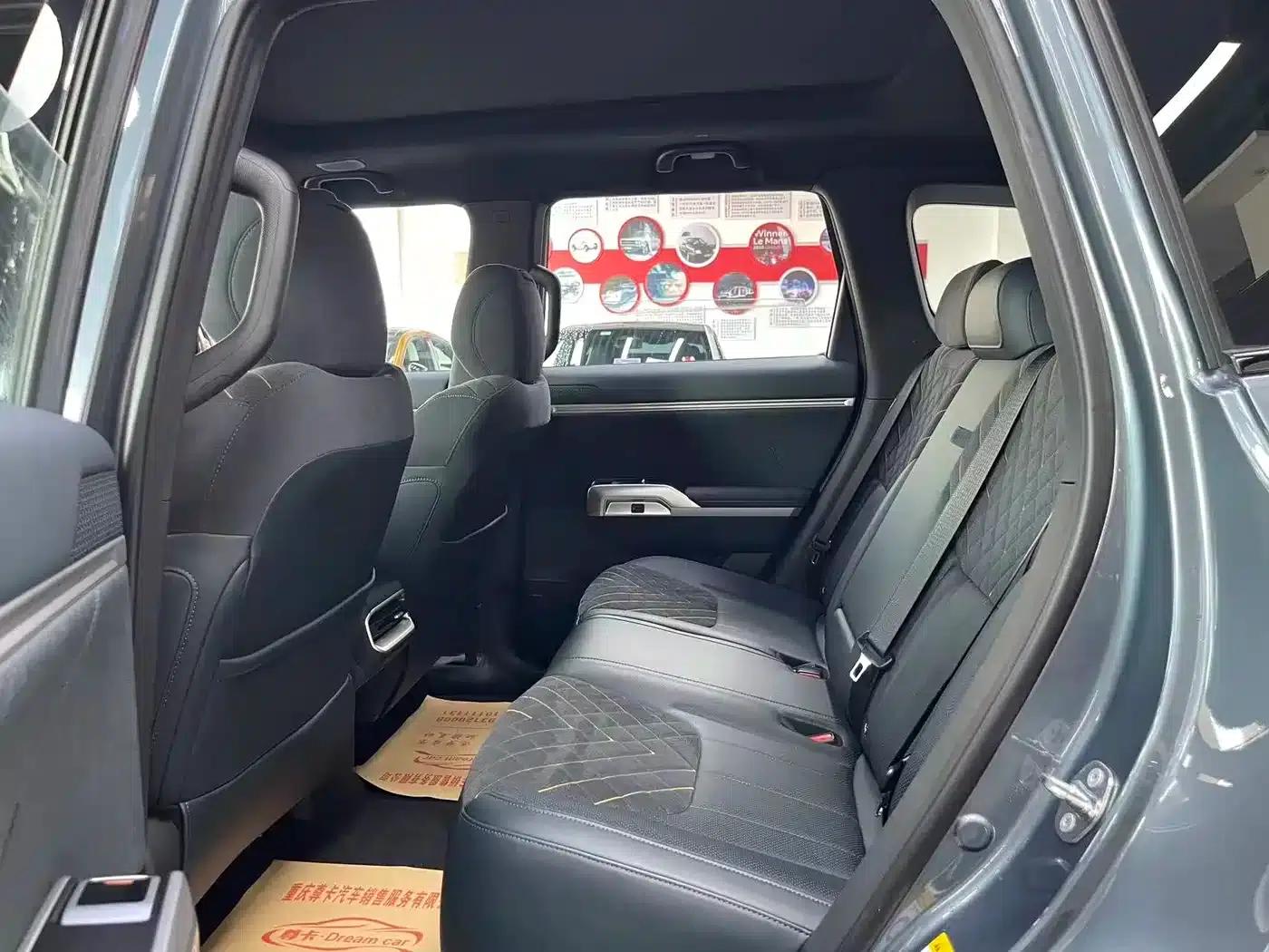 Dark Blue G318 2024 Model, 4WD Air Suspension Version — миниатюра 6