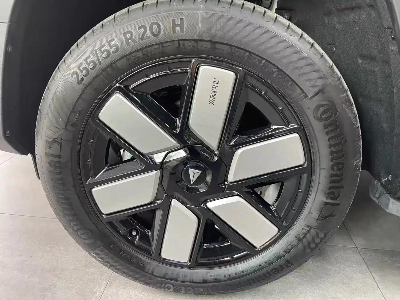 Dark Blue G318 2024 Model, 4WD Air Suspension Version — миниатюра 7