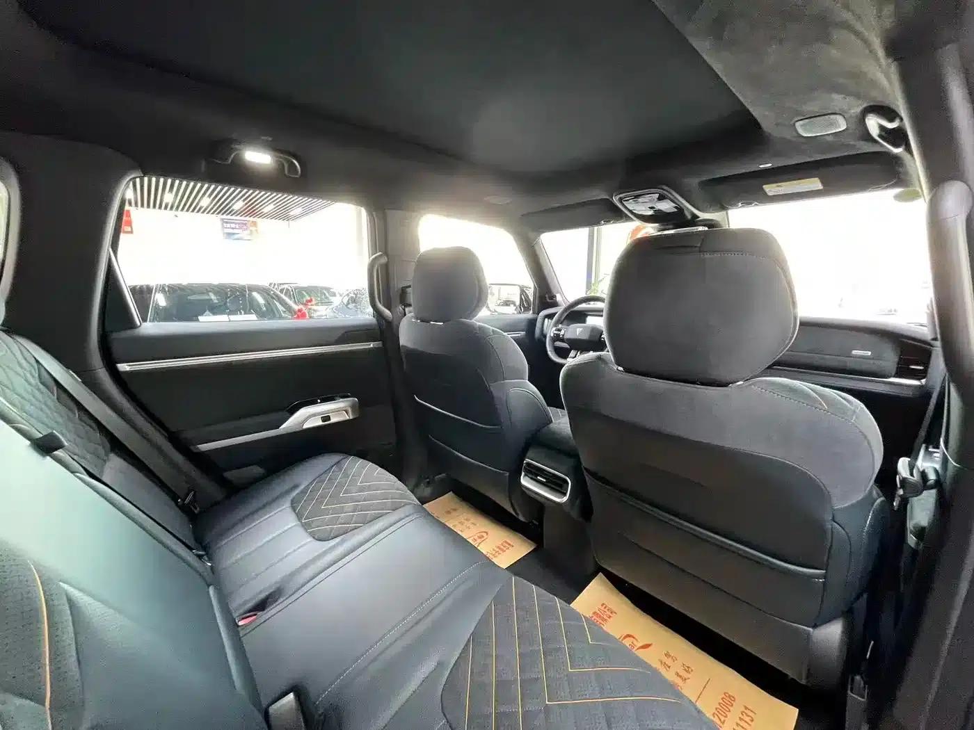 Dark Blue G318 2024 Model, 4WD Air Suspension Version — миниатюра 10