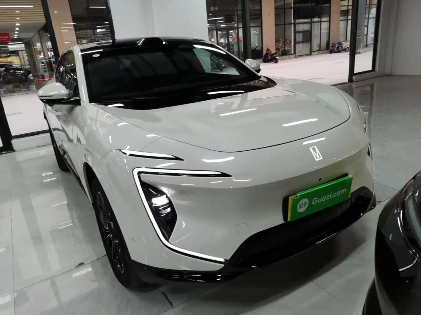 Avatr 07 2026 Ultra Pure-Electric All-Wheel-Drive Version — миниатюра 3
