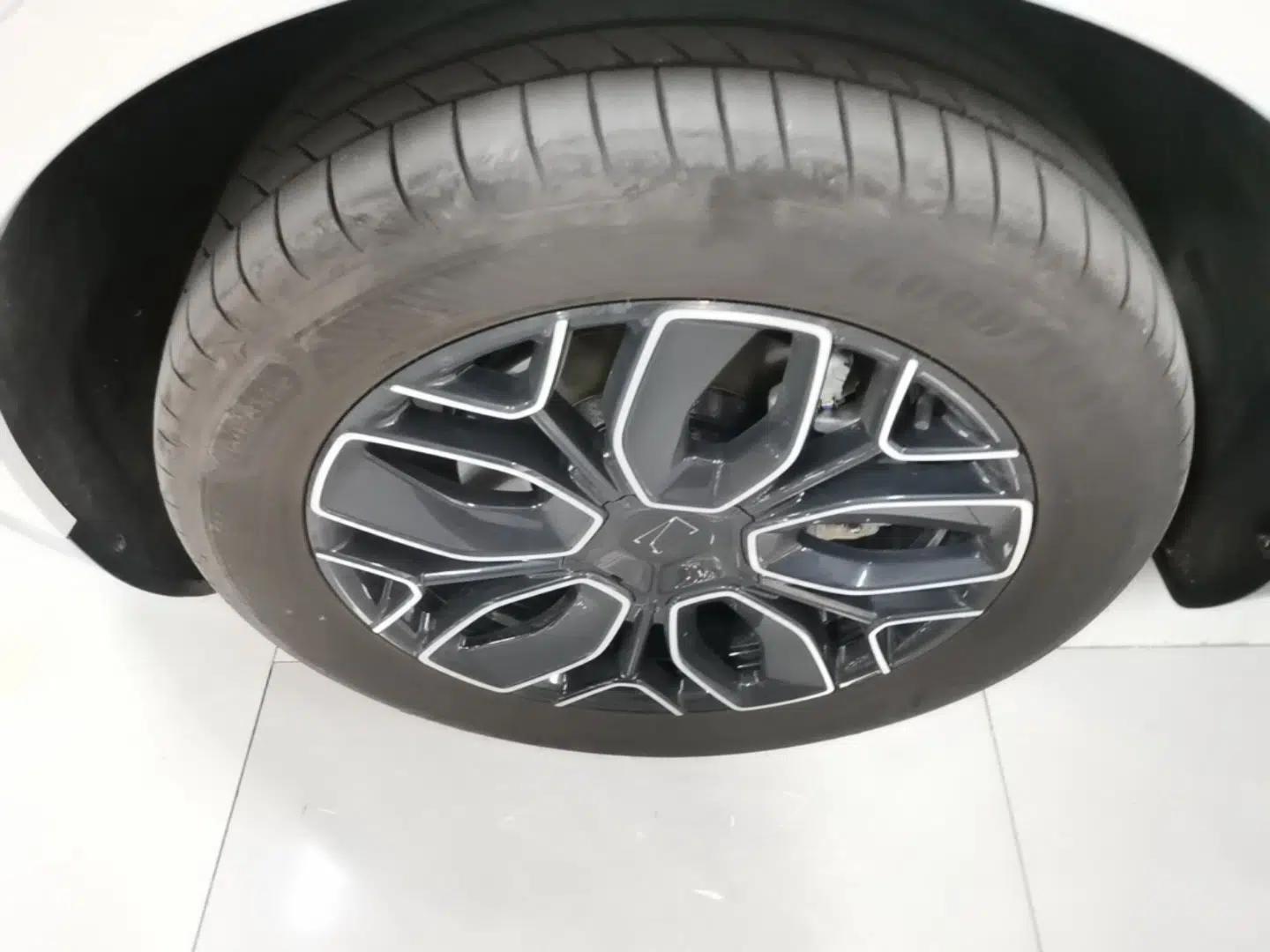 Avatr 07 2026 Ultra Pure-Electric All-Wheel-Drive Version — миниатюра 8