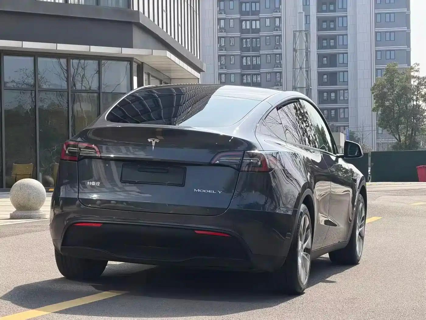 Model Y 2022 Facelift Rear-Wheel Drive Version — миниатюра 11