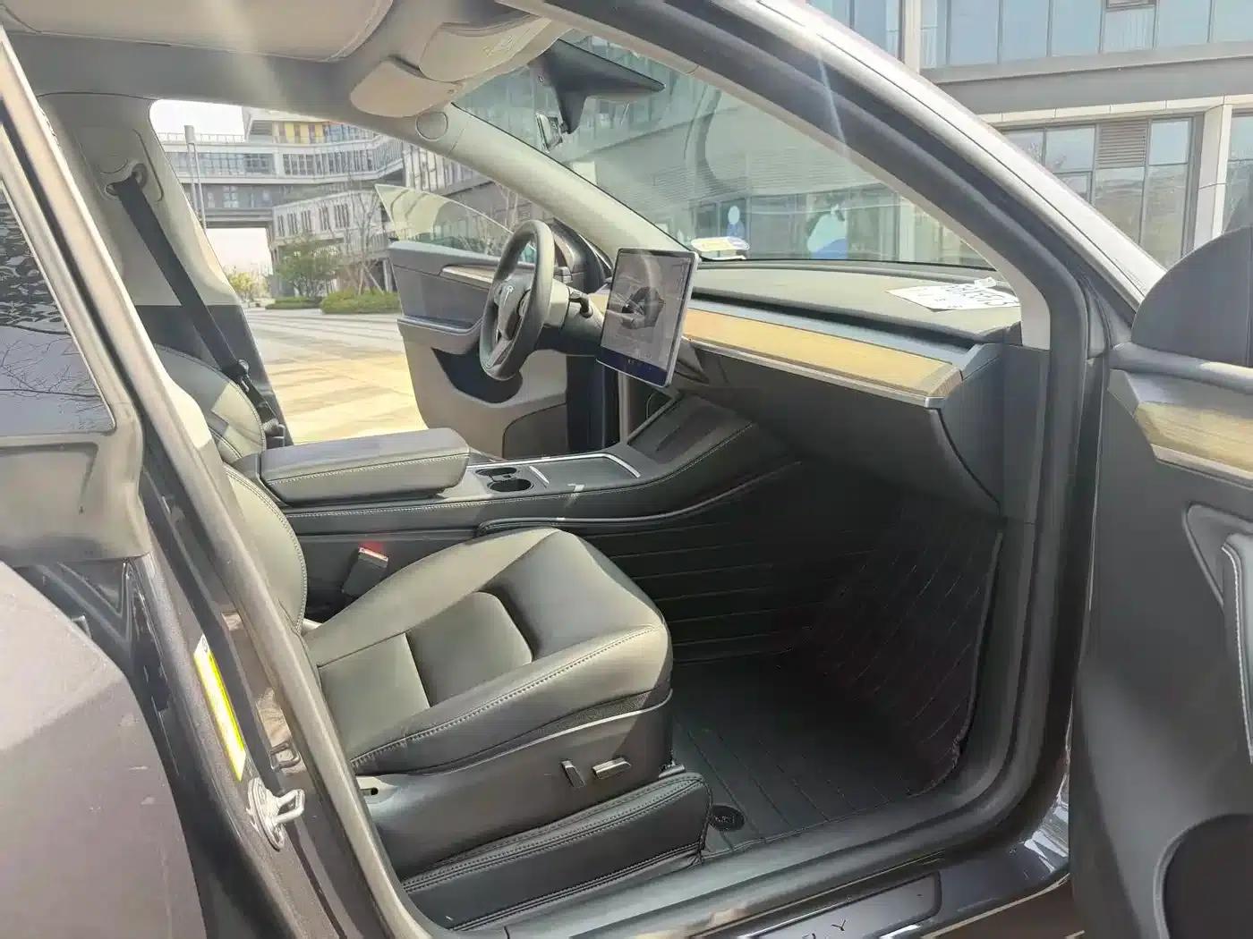 Model Y 2022 Facelift Rear-Wheel Drive Version — миниатюра 6