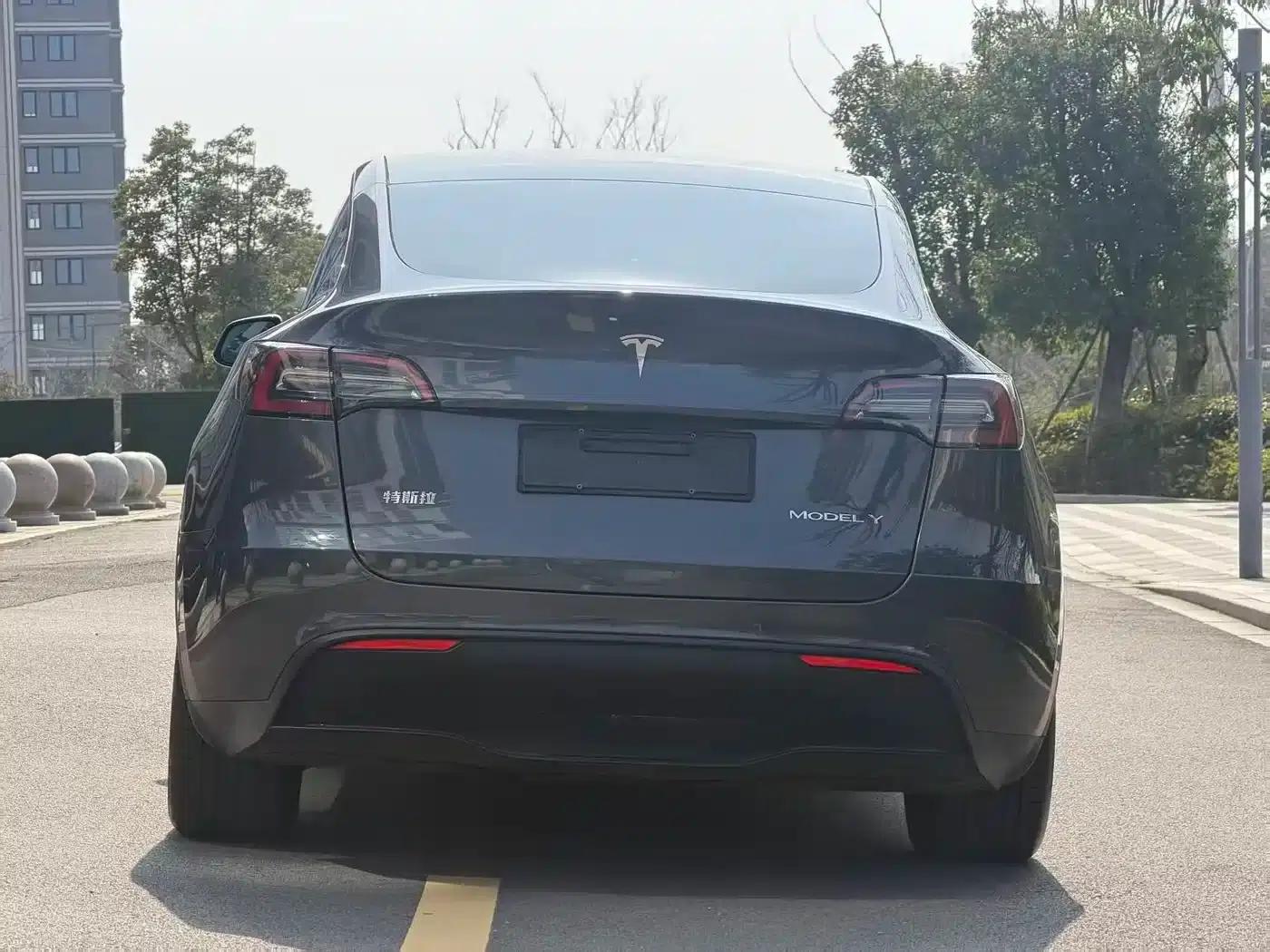 Model Y 2022 Facelift Rear-Wheel Drive Version — миниатюра 10