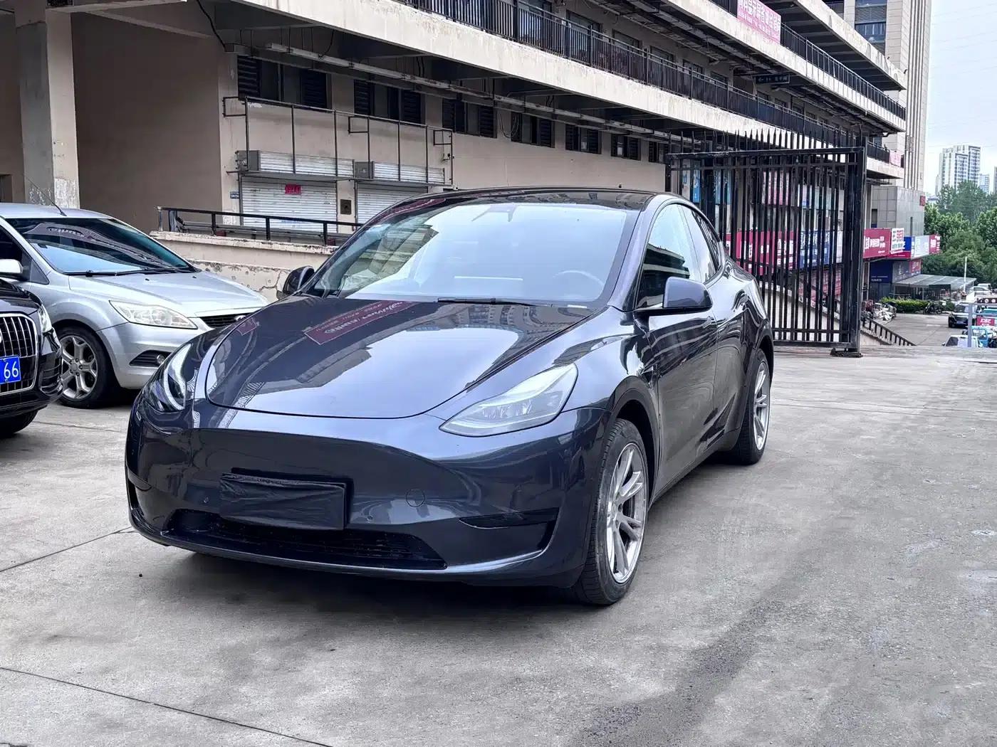 Model Y 2022 Facelift Rear-Wheel Drive Version — миниатюра 1