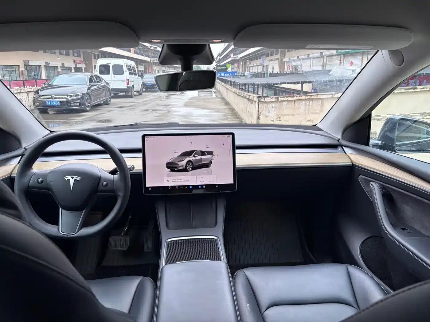 Model Y 2022 Facelift Rear-Wheel Drive Version — миниатюра 6