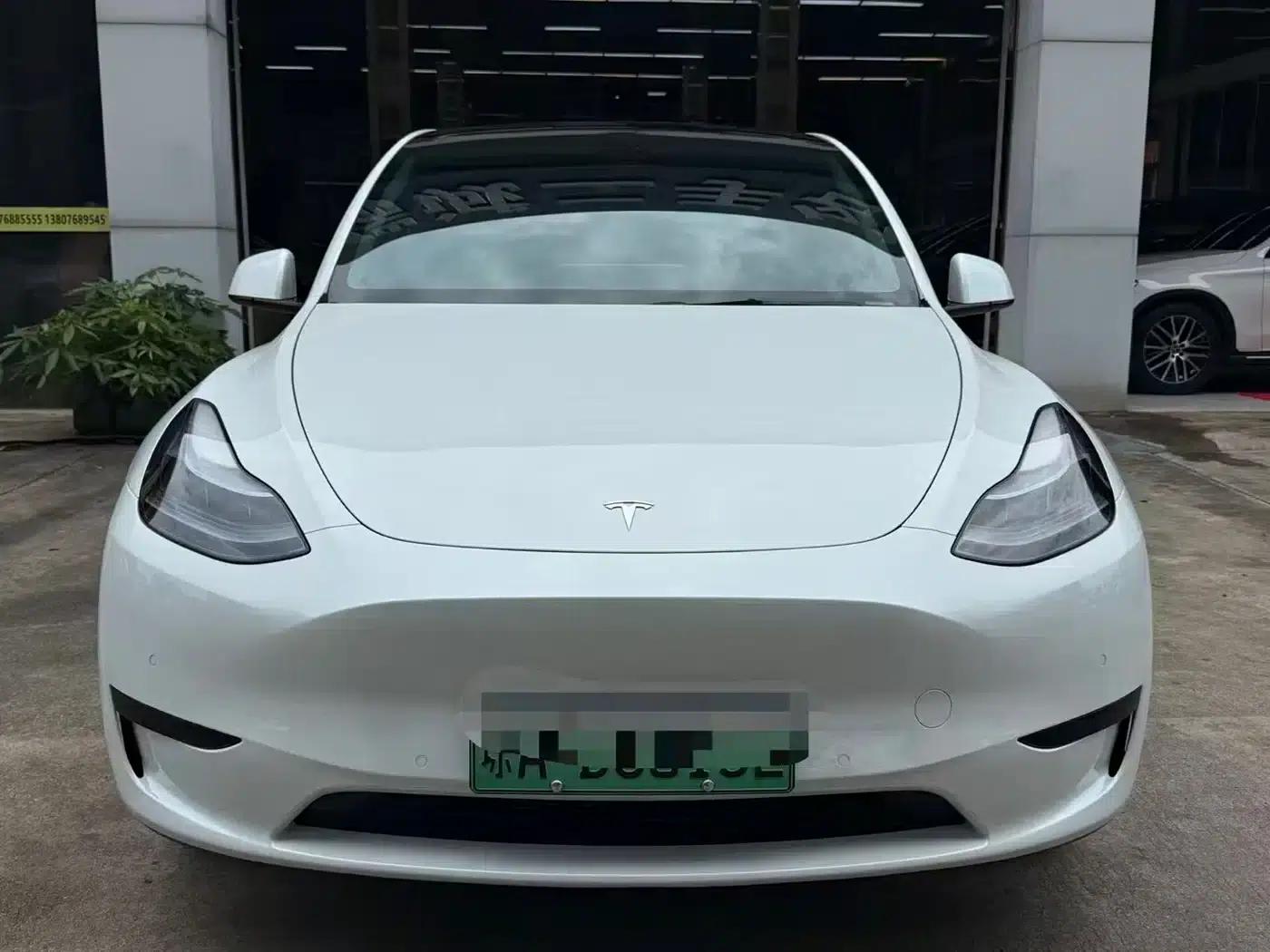 Model Y 2023 Rear-Wheel Drive — миниатюра 2