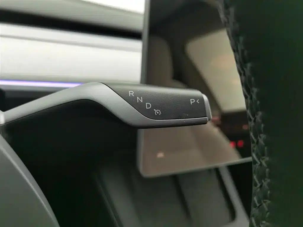 Model Y 2023 Rear-Wheel Drive — миниатюра 13