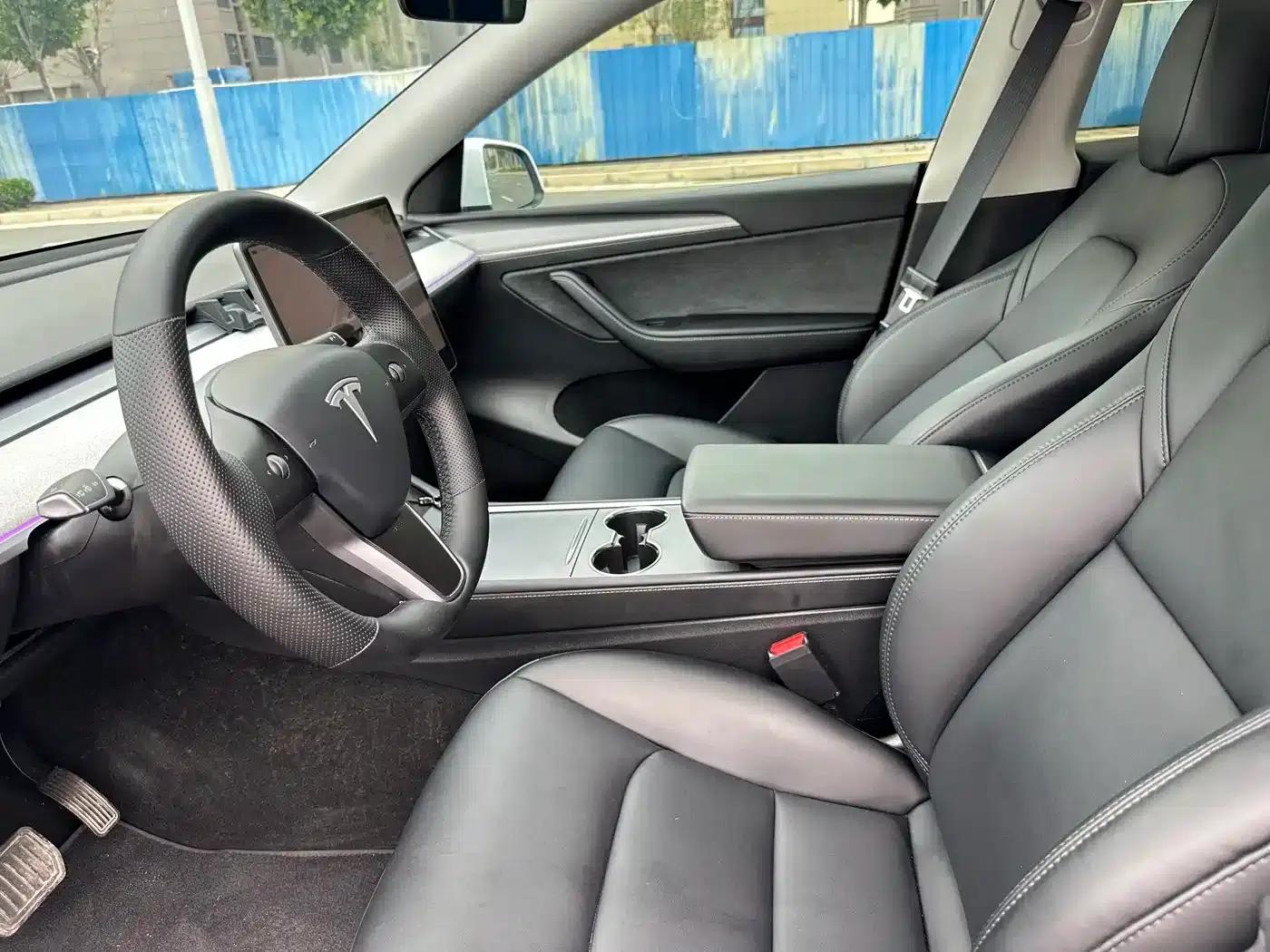Model Y 2023 Rear-Wheel Drive — миниатюра 9