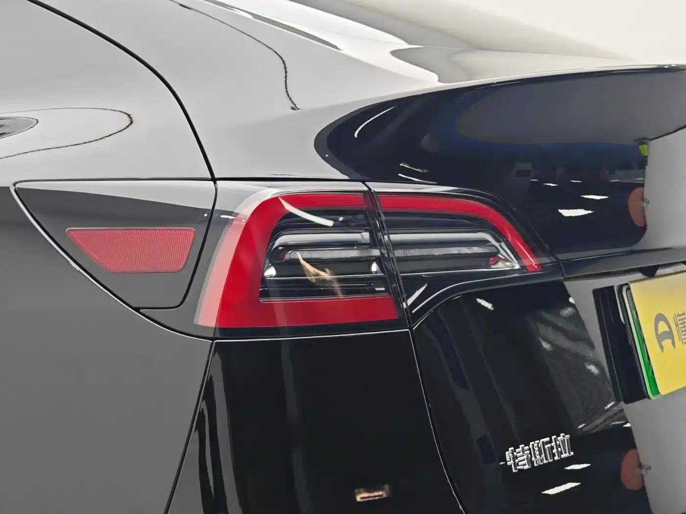 Model Y 2022 Long Range All-Wheel Drive — миниатюра 14