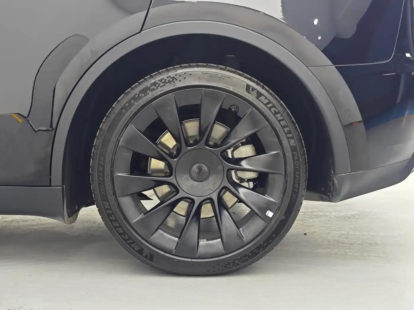 Model Y 2022 Long Range All-Wheel Drive — миниатюра 17