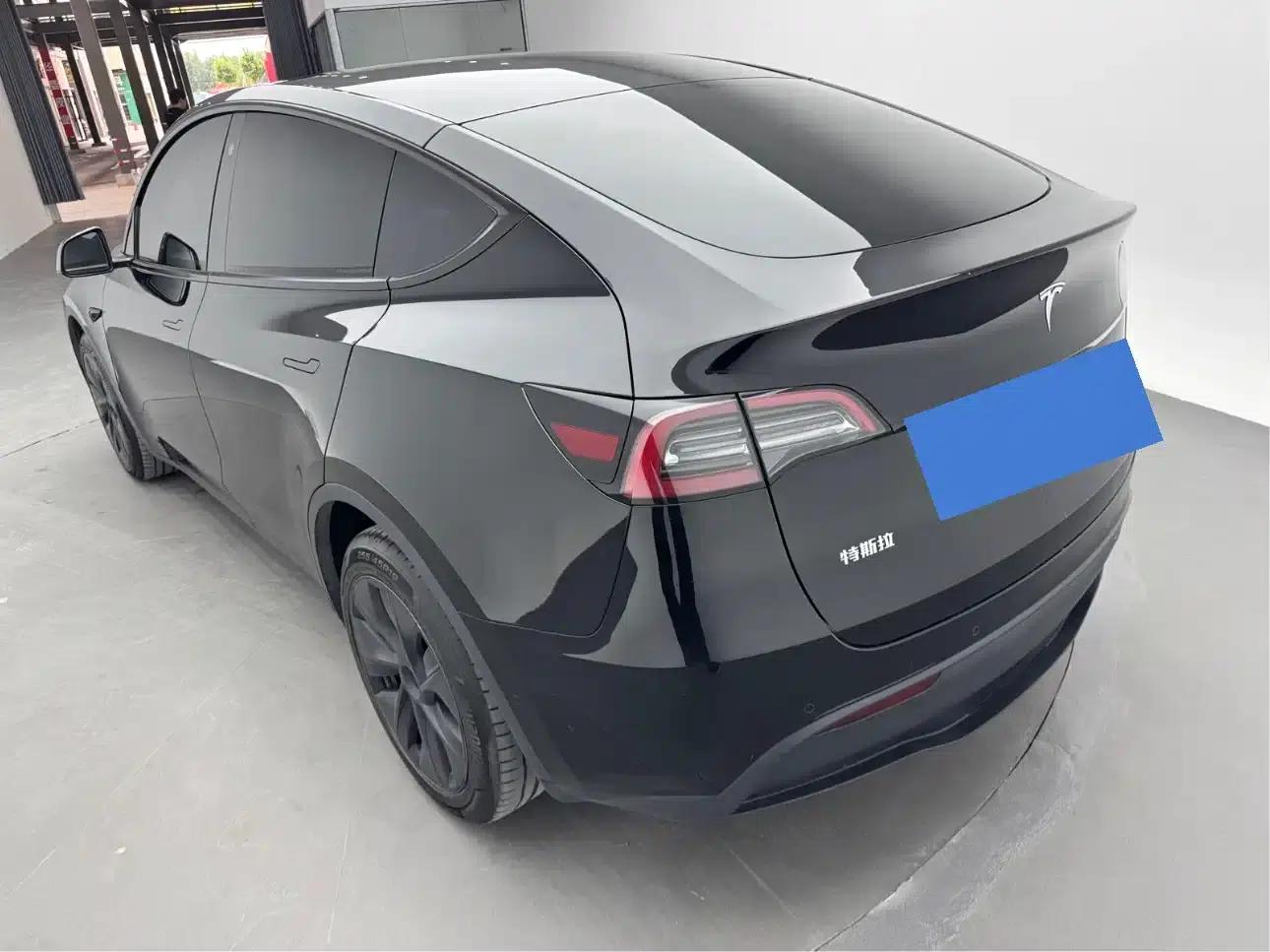 Model Y 2023 Long Range All-Wheel Drive — миниатюра 5