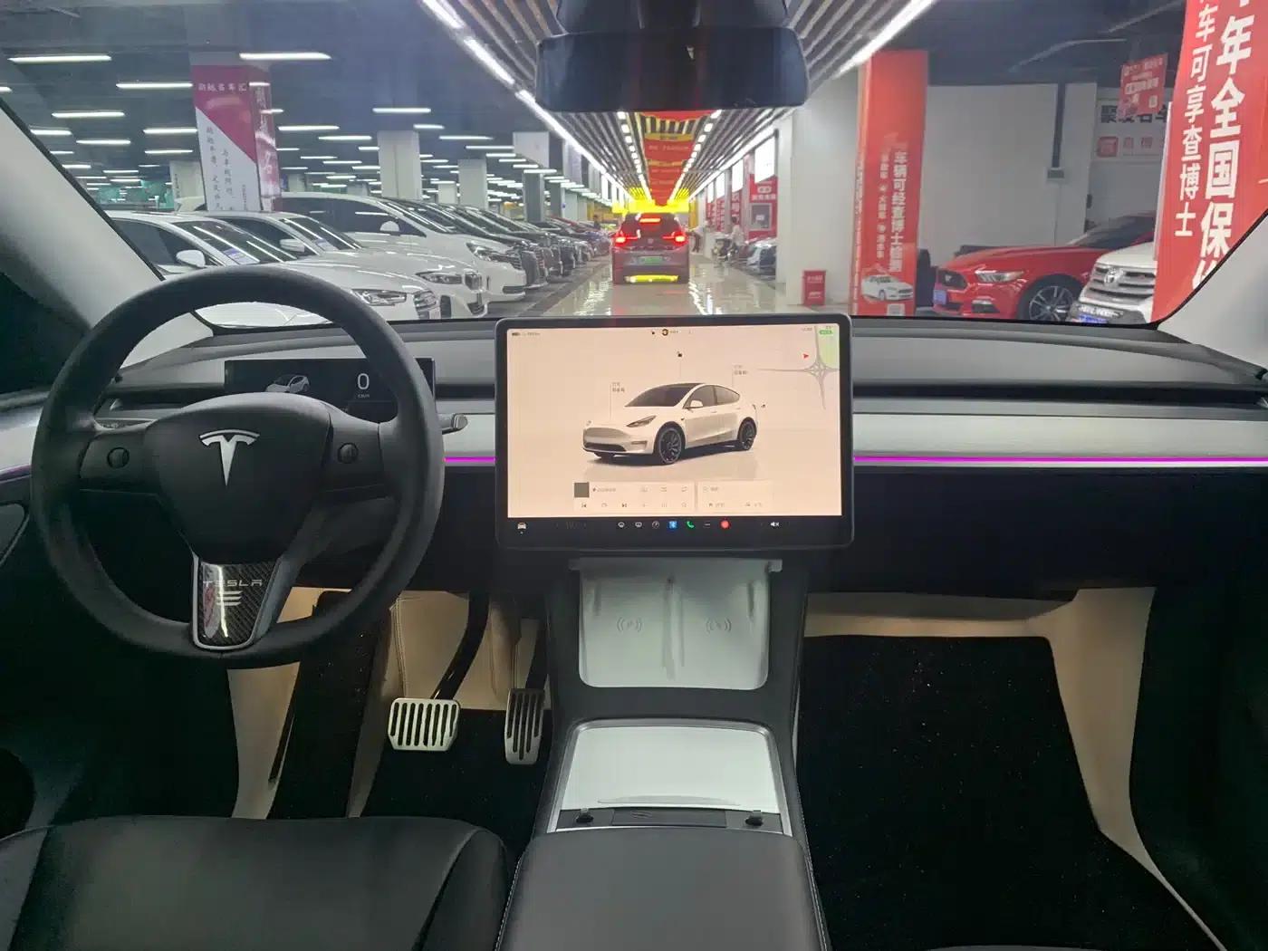 Model Y 2024 Rear-Wheel Drive — миниатюра 2