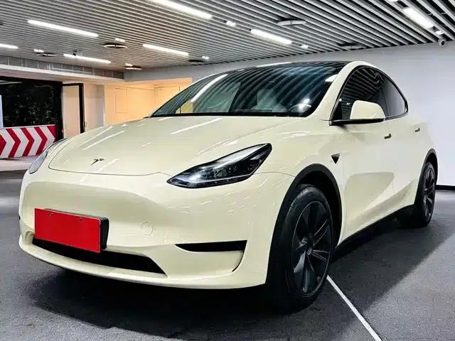 Model Y 2024 Rear-Wheel Drive