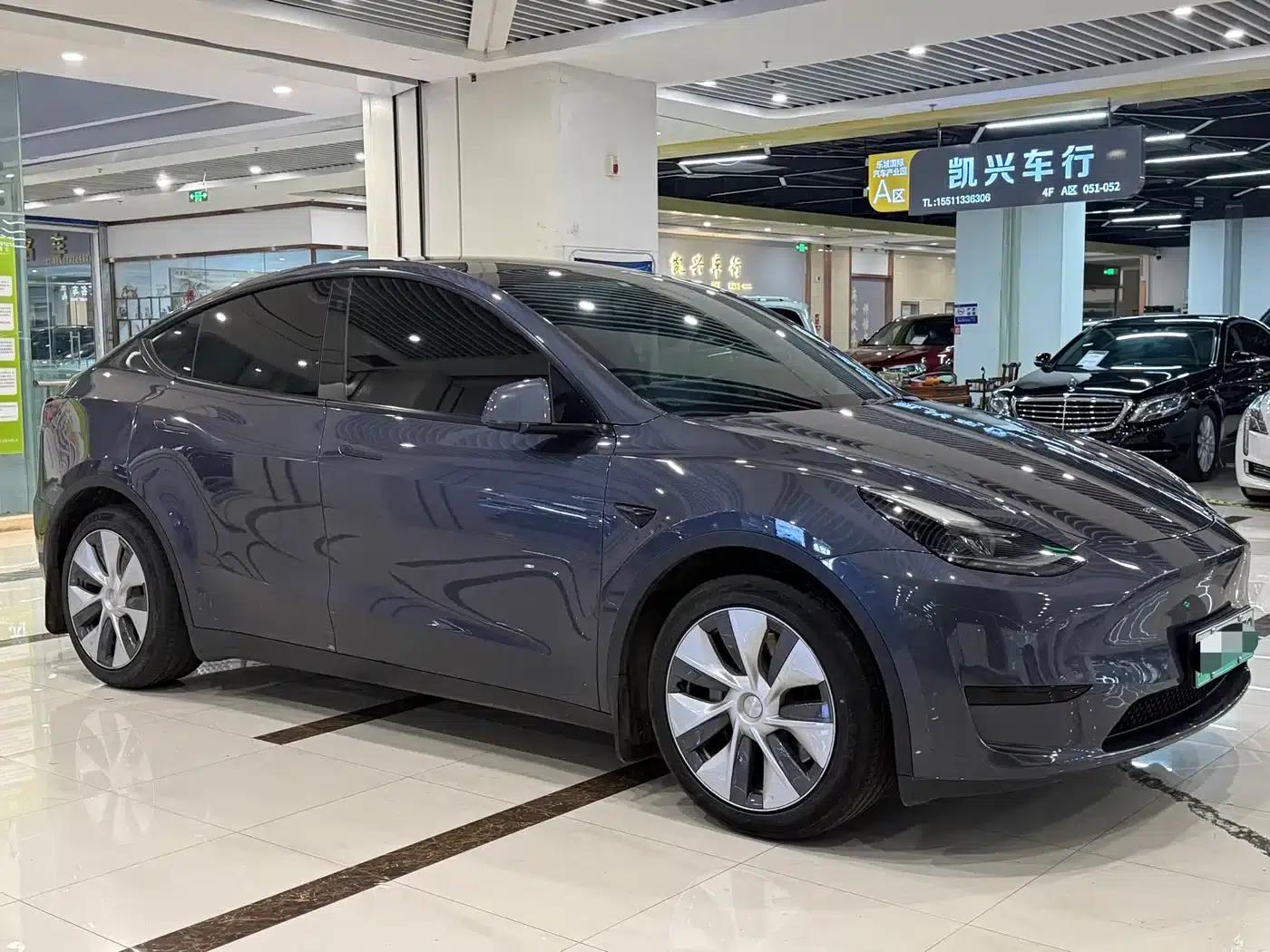 Model Y 2022 Rear-Wheel Drive — миниатюра 3