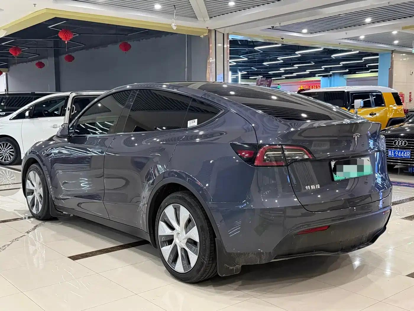 Model Y 2022 Rear-Wheel Drive — миниатюра 9