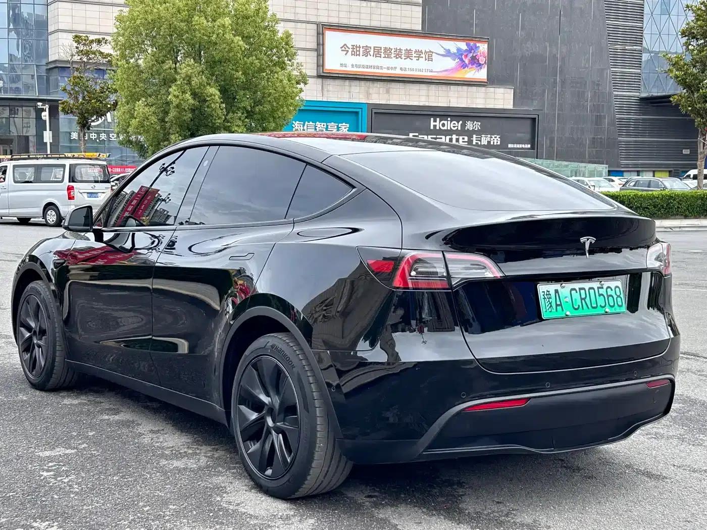 Model Y 2023 Long Range All-Wheel Drive — миниатюра 9