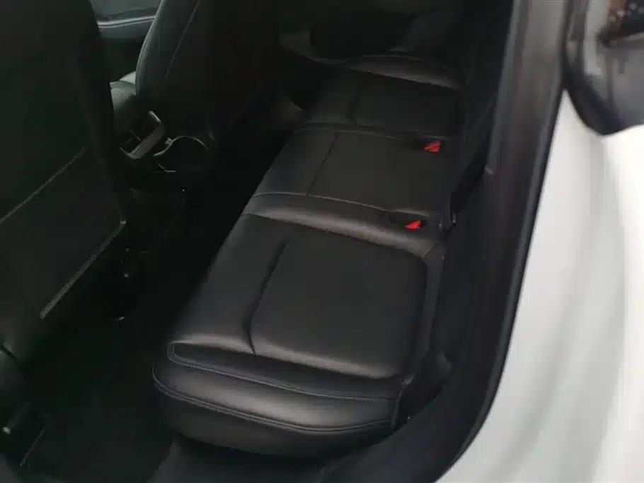 Model Y 2022 Facelift Long Range All-Wheel Drive Version — миниатюра 11