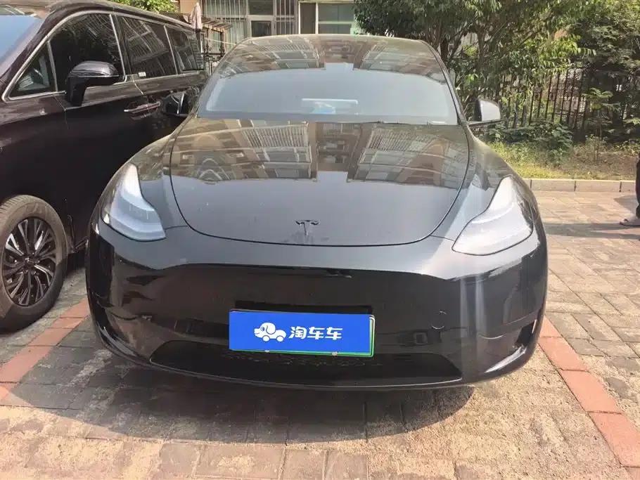 Model Y 2024 Rear-Wheel Drive — миниатюра 2